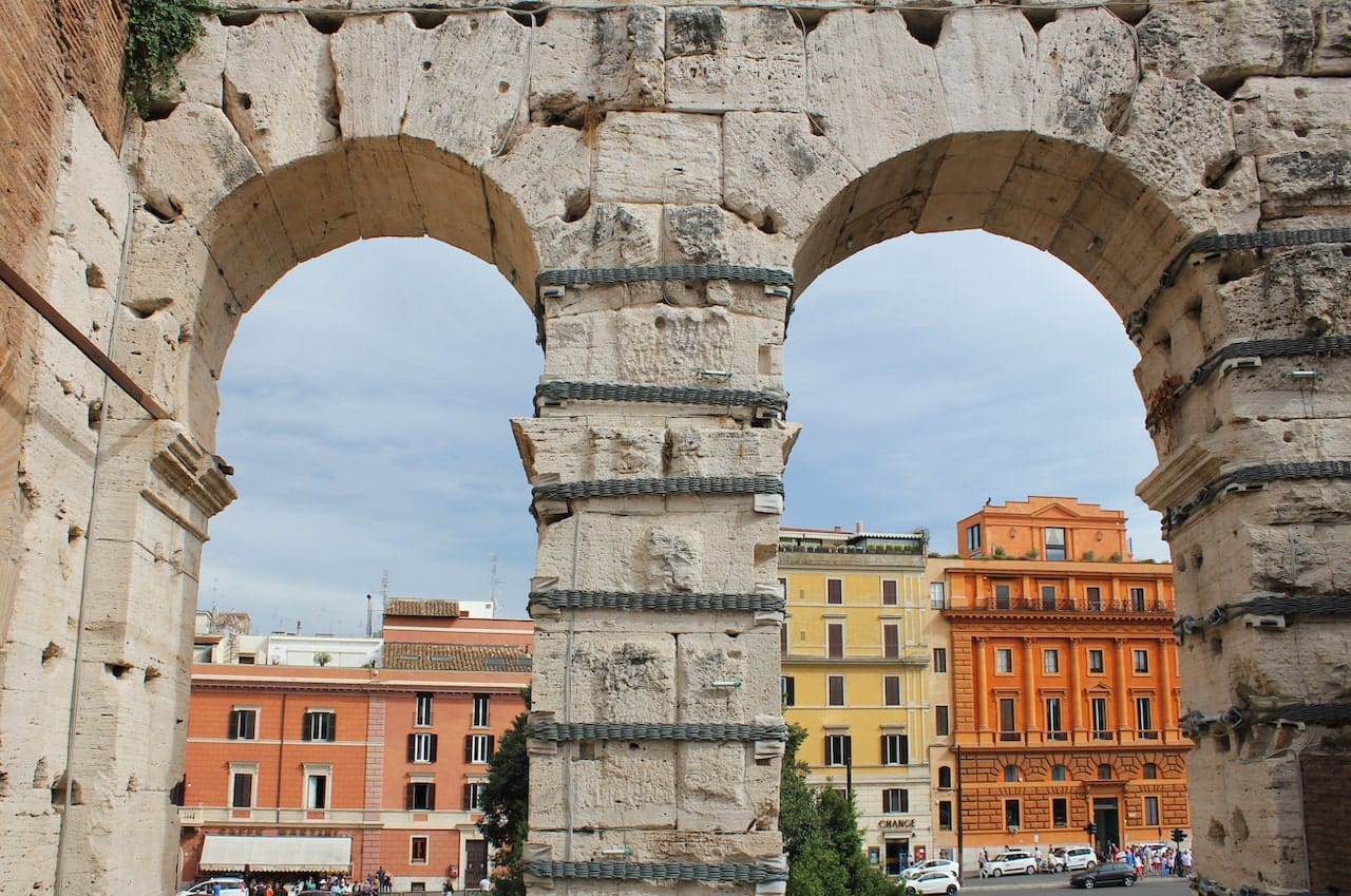is roma pass worth it colosseum