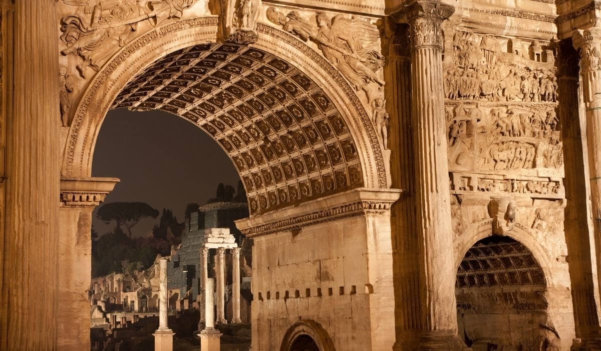 Arch of Septimius Severus at night